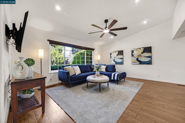 1730 Elm Rd, Concord, CA 94519