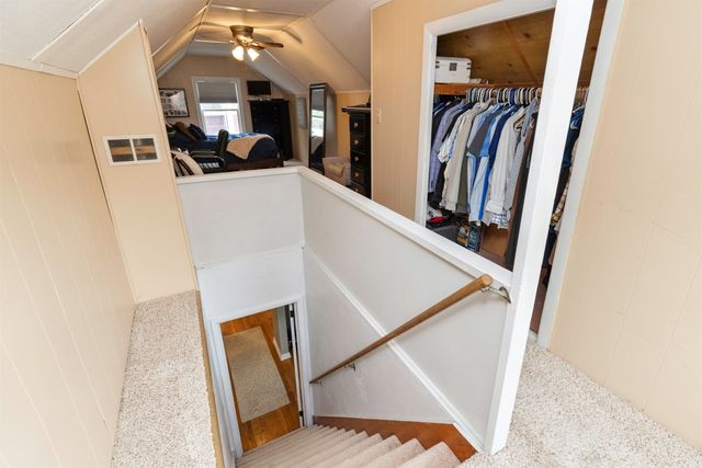 6409 Roseland Drive, Urbandale, IA 50322