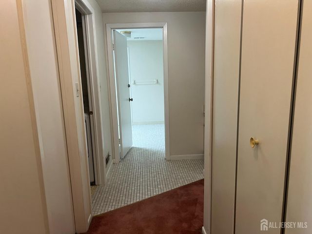 89 Gate house Lane, Edison, NJ 08820