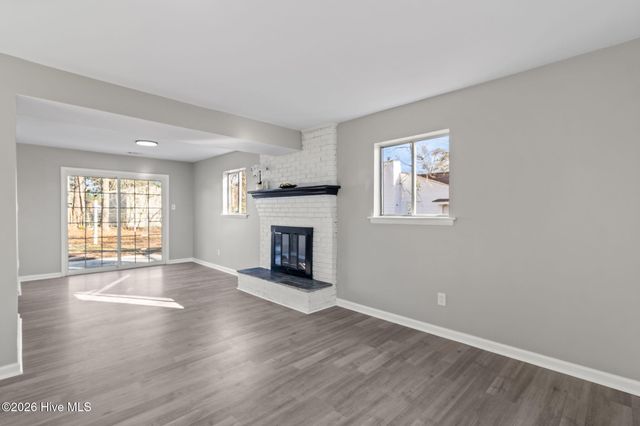 214 Kerry Court, Jacksonville, NC 28546