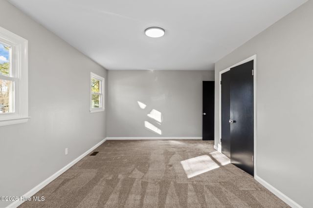 214 Kerry Court, Jacksonville, NC 28546