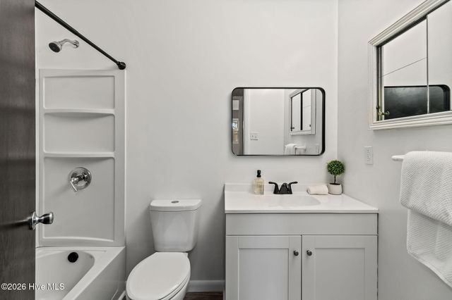 214 Kerry Court, Jacksonville, NC 28546