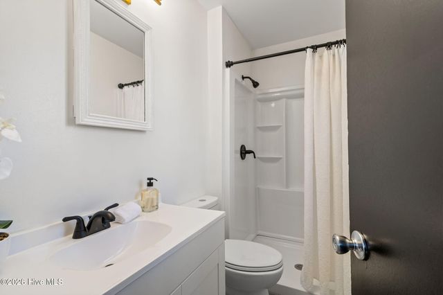 214 Kerry Court, Jacksonville, NC 28546