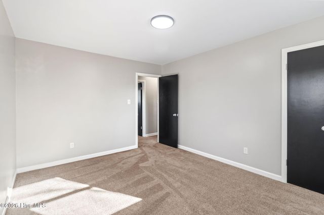 214 Kerry Court, Jacksonville, NC 28546