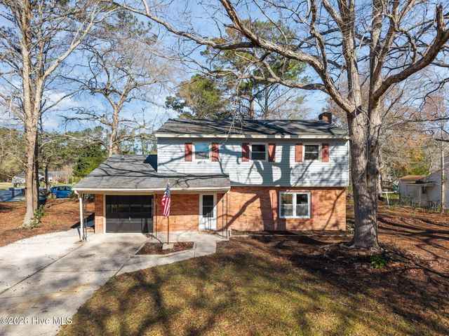 214 Kerry Court, Jacksonville, NC 28546