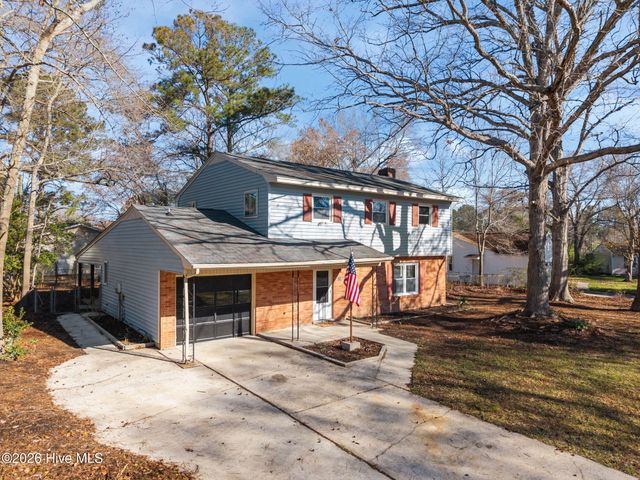 214 Kerry Court, Jacksonville, NC 28546