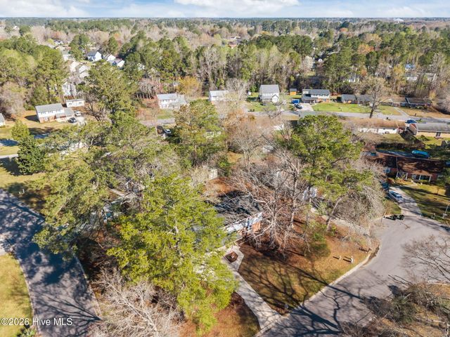 214 Kerry Court, Jacksonville, NC 28546