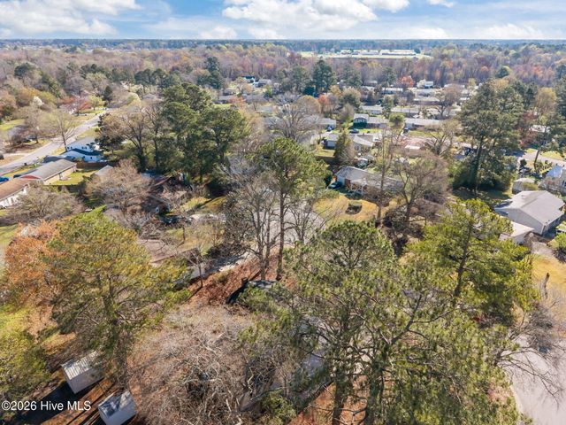 214 Kerry Court, Jacksonville, NC 28546