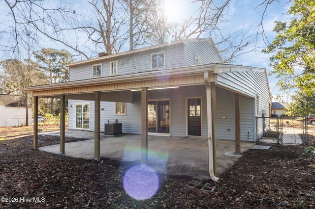 214 Kerry Court, Jacksonville, NC 28546