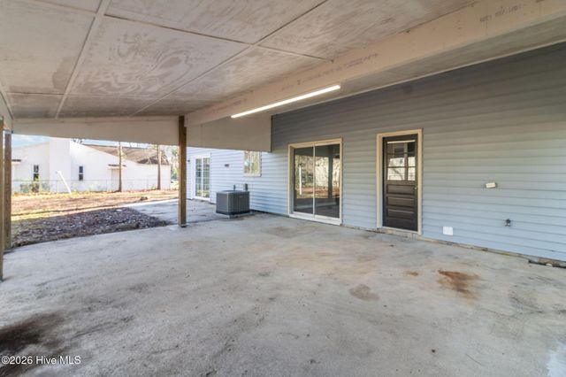 214 Kerry Court, Jacksonville, NC 28546