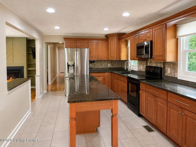 5319 Brookswood Rd, Crestwood, KY 40014