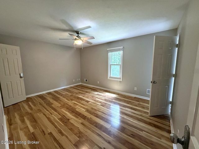 5319 Brookswood Rd, Crestwood, KY 40014