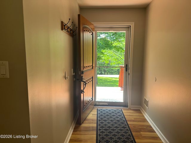 5319 Brookswood Rd, Crestwood, KY 40014