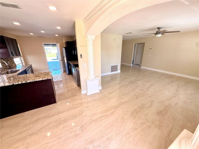 9026 DIXIANA VILLA CIR, Tampa, FL 33635