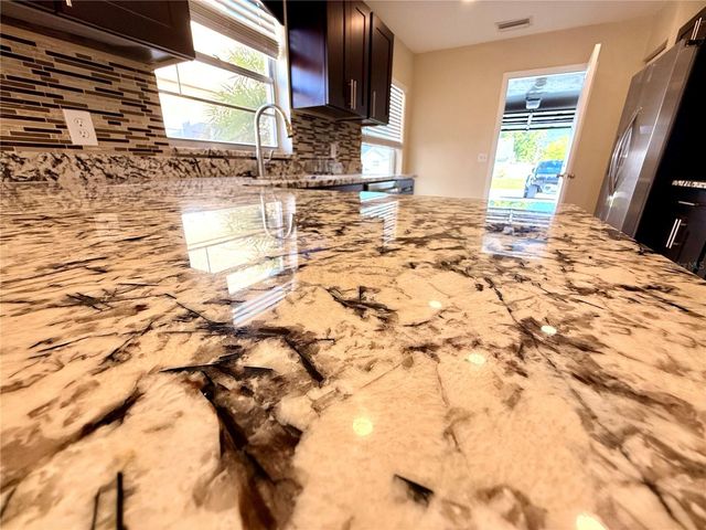 9026 DIXIANA VILLA CIR, Tampa, FL 33635