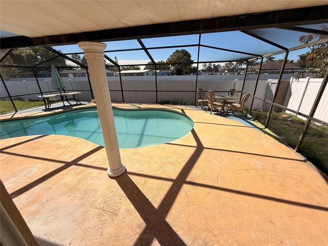 9026 DIXIANA VILLA CIR, Tampa, FL 33635