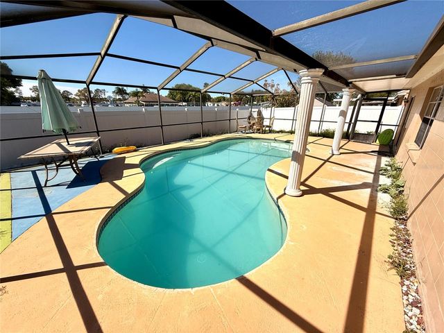 9026 DIXIANA VILLA CIR, Tampa, FL 33635