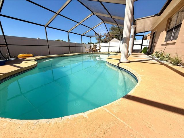 9026 DIXIANA VILLA CIR, Tampa, FL 33635