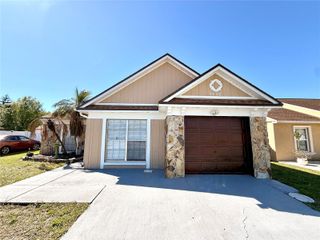 9026 DIXIANA VILLA CIR, Tampa, FL 33635