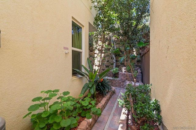 8336 Summit Way, San Diego, CA 92108