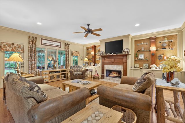 374 Hidden Creek Circle, Spartanburg, SC 29306