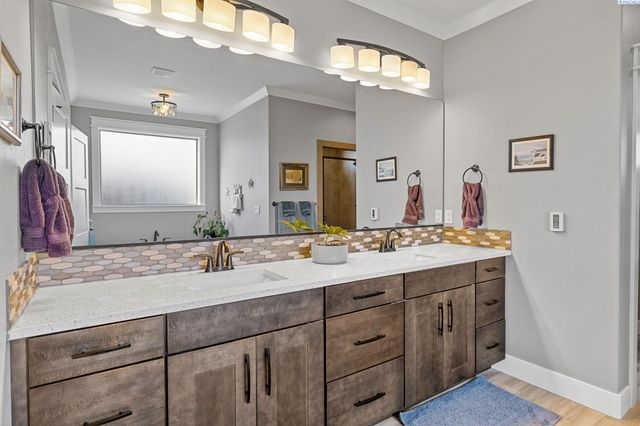 3006 N Bermuda Rd, Kennewick, WA 99338