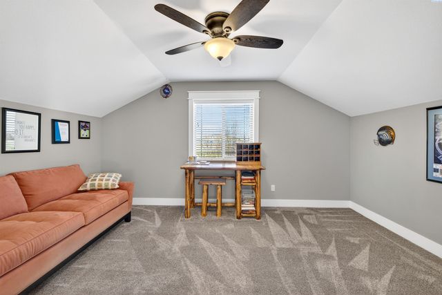 3006 N Bermuda Rd, Kennewick, WA 99338