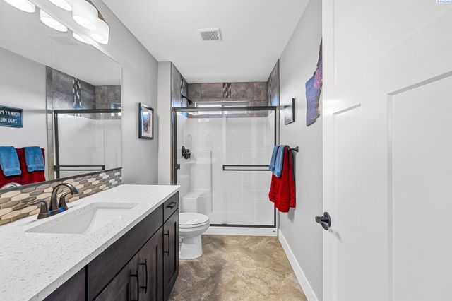 3006 N Bermuda Rd, Kennewick, WA 99338