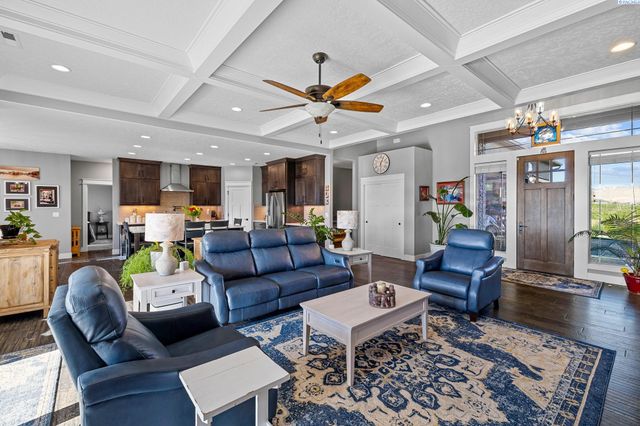 3006 N Bermuda Rd, Kennewick, WA 99338