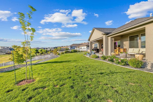 3006 N Bermuda Rd, Kennewick, WA 99338