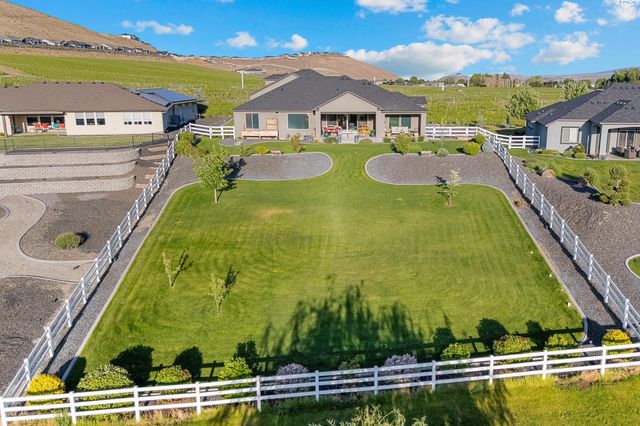 3006 N Bermuda Rd, Kennewick, WA 99338