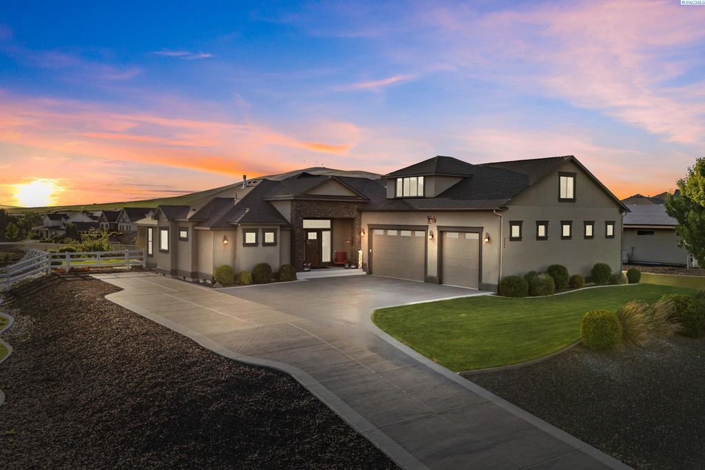 3006 N Bermuda Rd, Kennewick, WA 99338