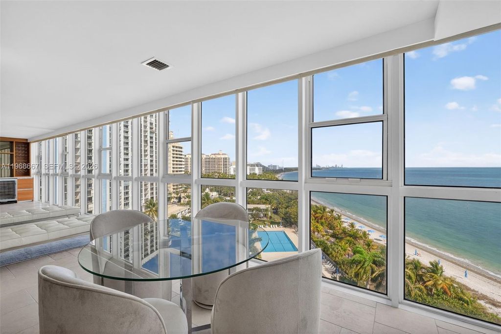 Image 3 of property listing at 600 Grapetree Dr 11B-N, Key Biscayne, FL 33149