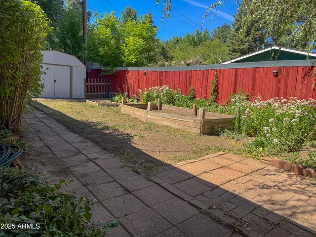 1707 N FORT VALLEY Road, Flagstaff, AZ 86001