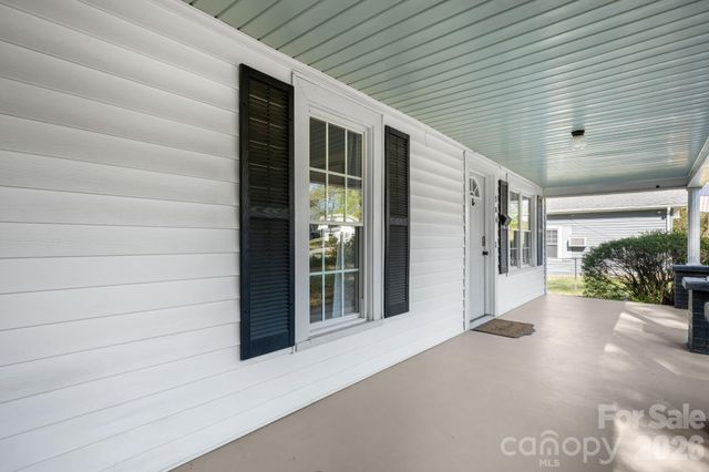 304 Garrou Avenue SE, Valdese, NC 28690