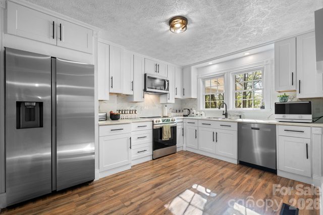 304 Garrou Avenue SE, Valdese, NC 28690