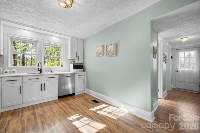 304 Garrou Avenue SE, Valdese, NC 28690