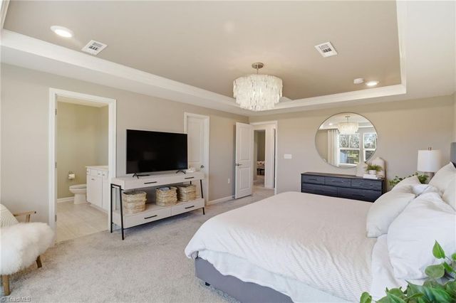 4217 Barrow Farm Road, Kernersville, NC 27284