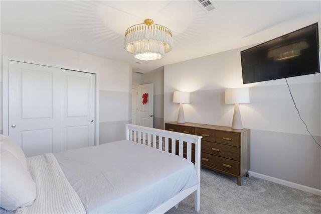 4217 Barrow Farm Road, Kernersville, NC 27284