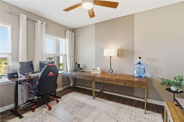 4217 Barrow Farm Road, Kernersville, NC 27284