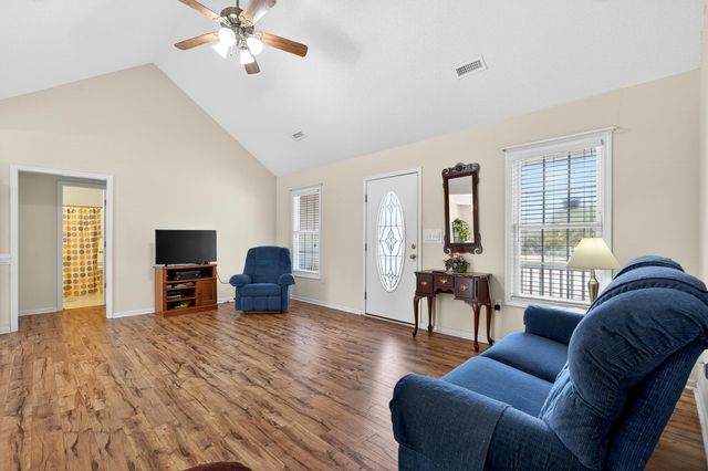 105 Falcon Lane, Chesnee, SC 29323