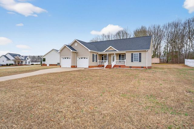 105 Falcon Lane, Chesnee, SC 29323