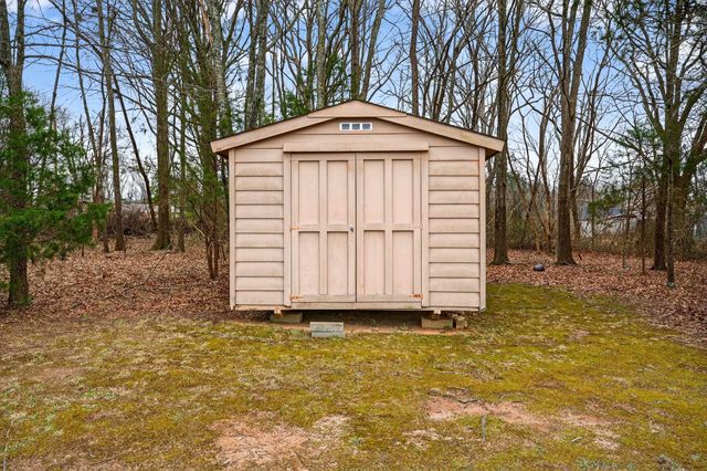 105 Falcon Lane, Chesnee, SC 29323