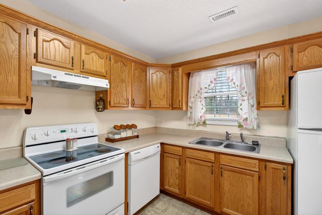 105 Falcon Lane, Chesnee, SC 29323