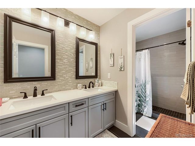 2420 Thistle Ct, Castle Rock, CO 80109