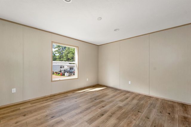 4 Leisure Lane, Belmont, NH 03220