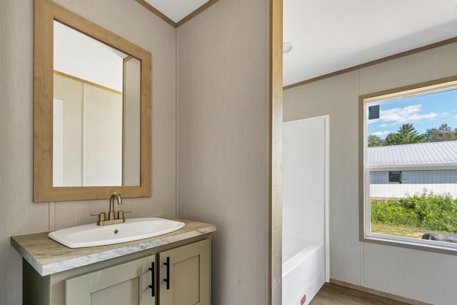 4 Leisure Lane, Belmont, NH 03220