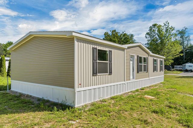 4 Leisure Lane, Belmont, NH 03220