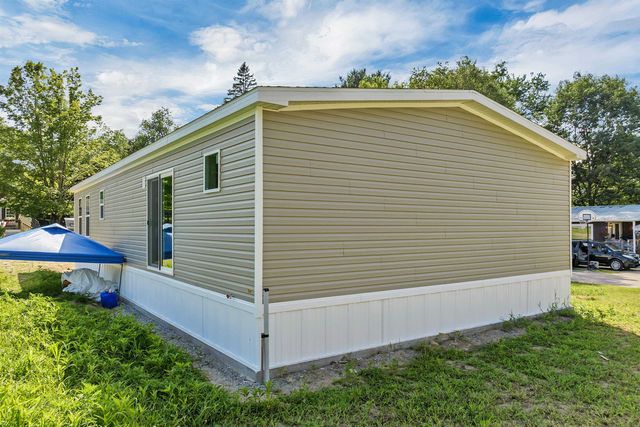 4 Leisure Lane, Belmont, NH 03220