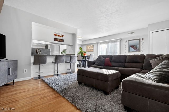 8067 Independence Drive D, Mentor, OH 44060